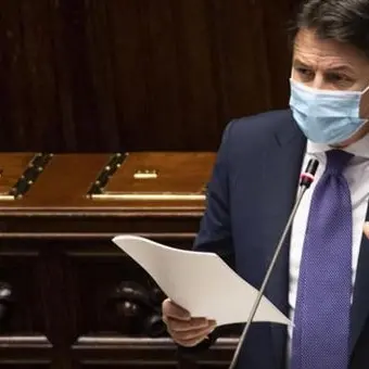 Crisi di governo, Conte ottiene la fiducia in Senato: 156 i voti favorevoli