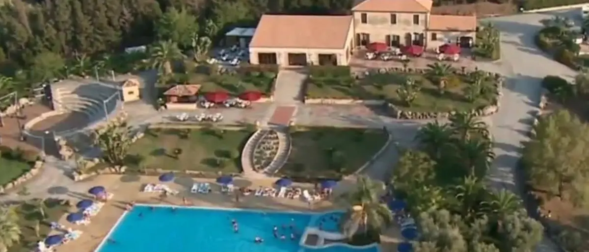 Villaggio Camping Dolomiti, la precisazione: «Francesco Satriano via per questioni familiari»