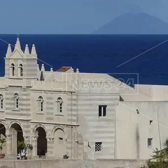 Capitale della Cultura, «Tropea battuta da Procida per colpa del sindaco Macrì»