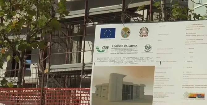 Scuola, a Corigliano-Rossano si rientra in presenza: tante però le assenze