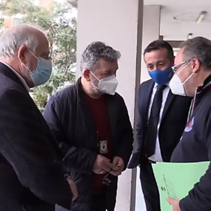 Catanzaro: «Presto i primi 40 posti Covid a Villa Bianca», l’annuncio di Spirlì