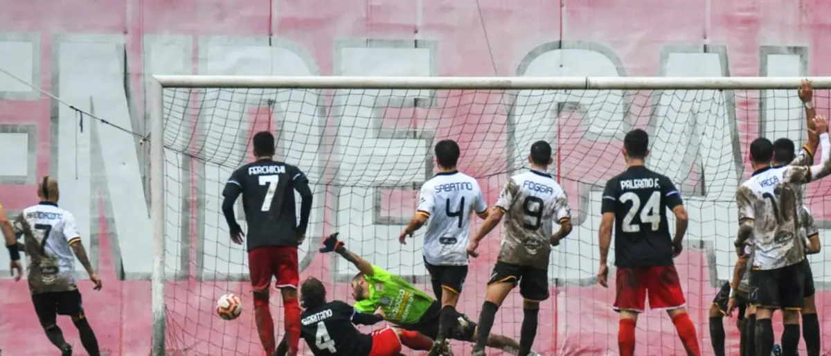Dilettanti, clamoroso al Lorenzon: il Rende ultimo in classifica batte la capolista Messina