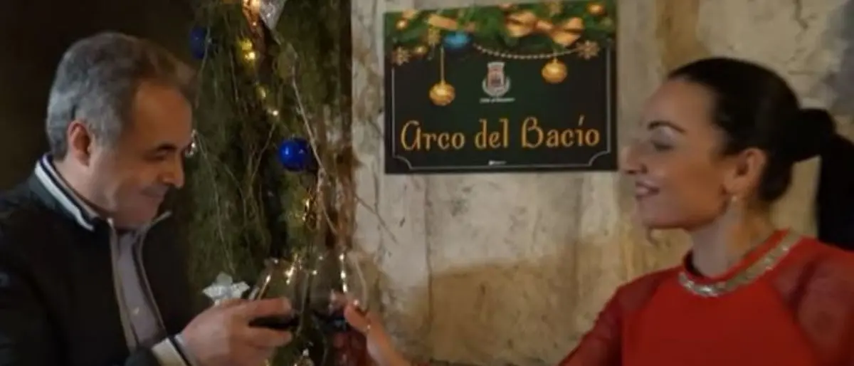 La Taranta salentina nell’inno al latitante calabrese: il “plagio” finisce in Procura, politica in silenzio