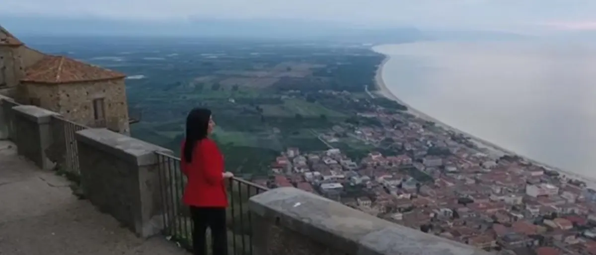 Nicotera, il sindaco torna sulla canzone scandalo: «Impegno per legalità mai venuto meno»