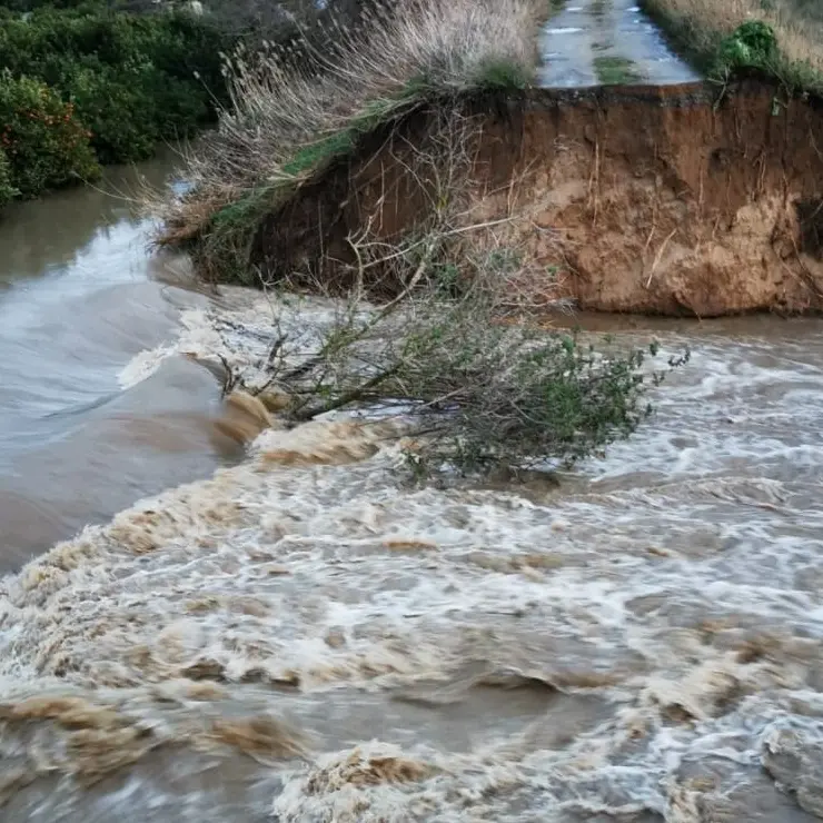 Corigliano Rossano: ripristinato l’argine del fiume Crati. L'allerta resta alta