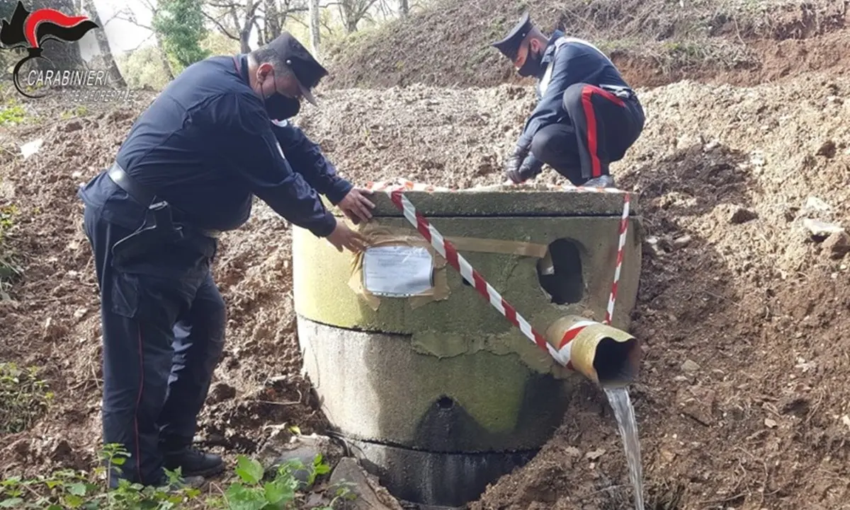 Acque reflue nel terreno, indagati il sindaco e capo dell'ufficio tecnico di Platania