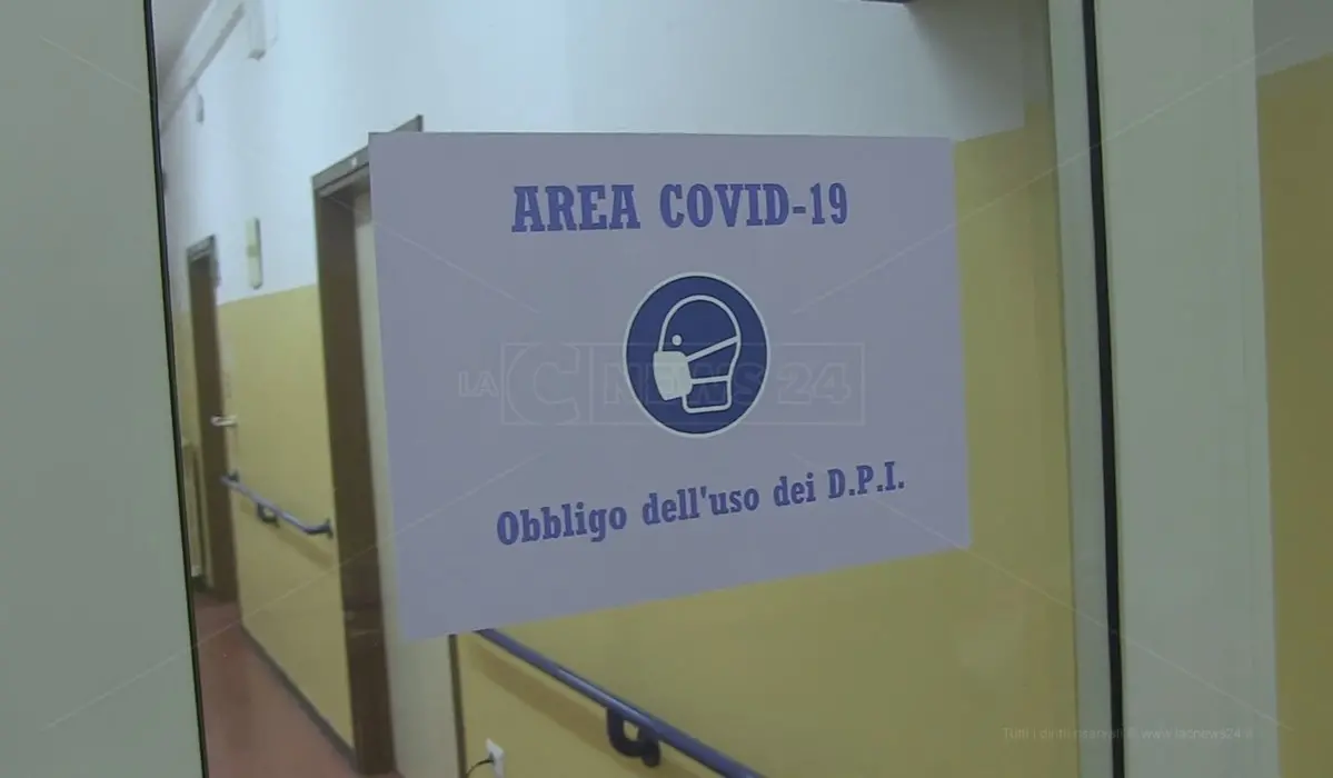 Lamezia, oggi zero contagi e nel reparto Covid è arrivato un altro medico