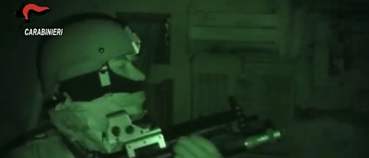 ‘Ndrangheta, arrestate nella Locride 10 persone ritenute affiliate ai clan: i nomi