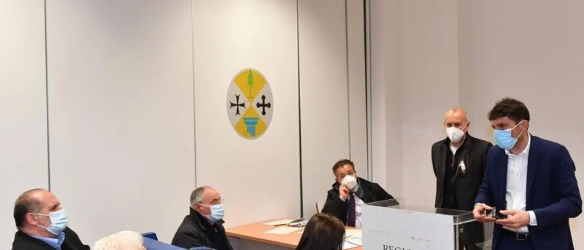 Raccolta differenziata, incontro tra De Caprio e sindaci: «Raggiungere traguardi Ue»