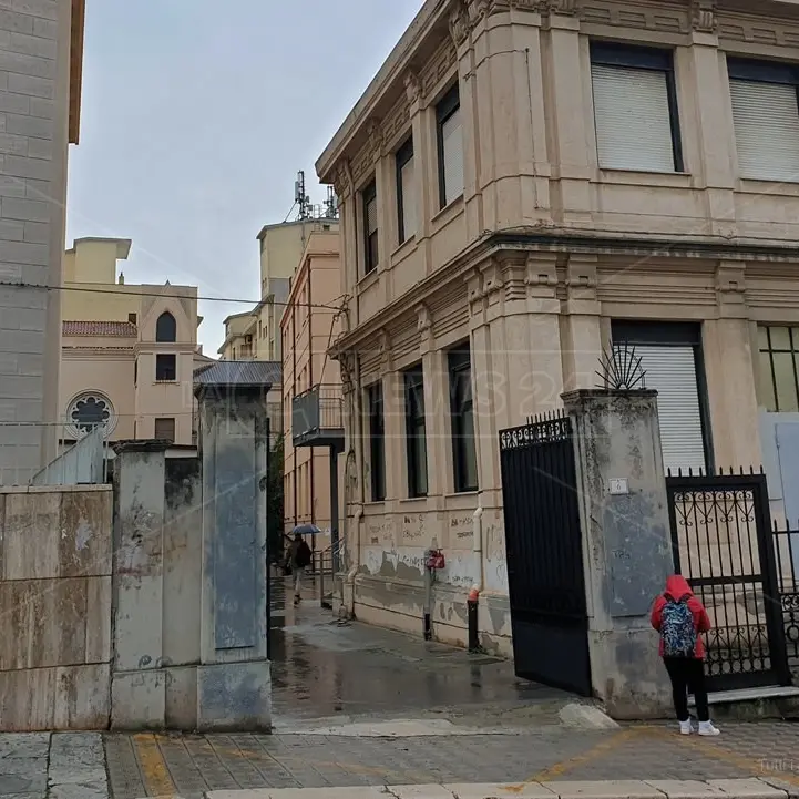 Scuola Calabria, il rientro degli studenti delle superiori tra timori e voglia di normalità