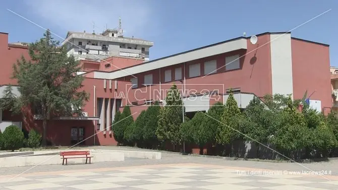 Scuole Calabria, a Cosenza vince l’anarchia nel giorno della riapertura