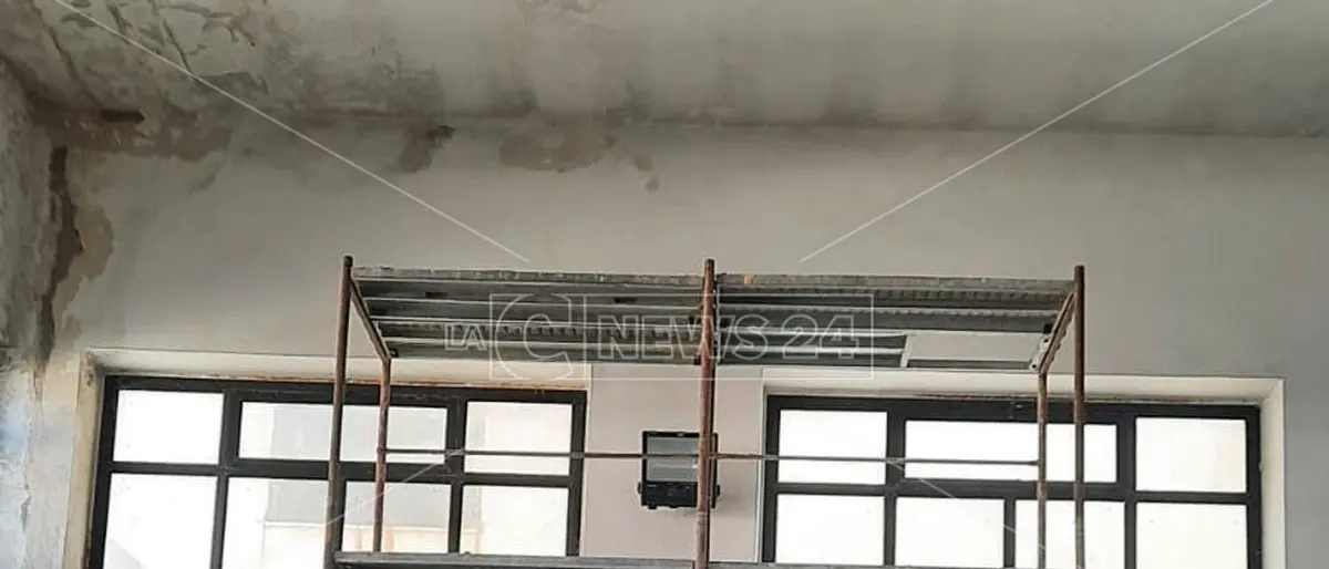 Isola Capo Rizzuto, al via i lavori di adeguamento e messa in sicurezza nelle scuole