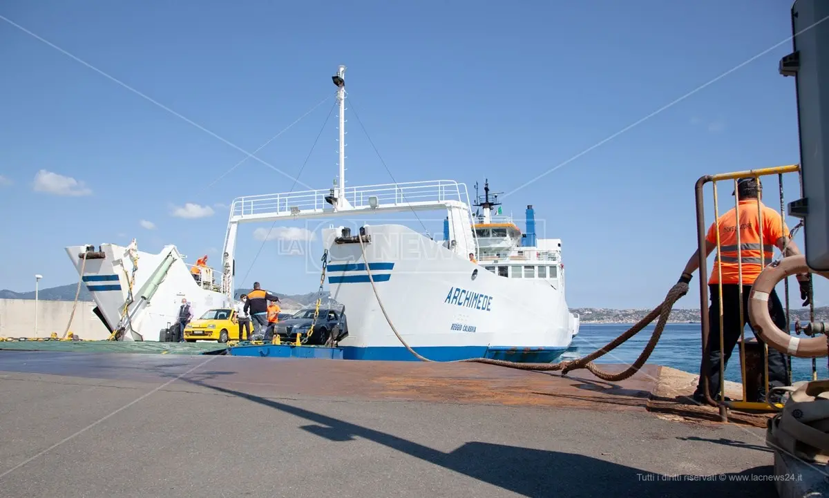 'Ndrangheta Reggio Calabria, amministrazione giudiziaria per la società dei traghetti Caronte