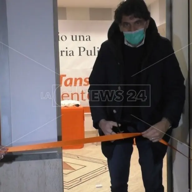 Regionali, Tansi inaugura la sede di Calabria Pulita a Soverato: ok intesa con de Magistris