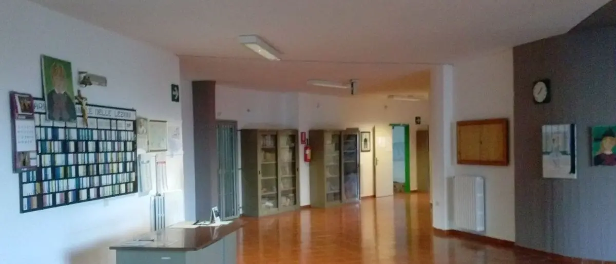 Covid Tortora, chiuse due scuole medie: alcuni alunni positivi