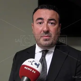 Il commissario Sorical contro de Magistris: «Sull'acqua pubblica fa solo propaganda»