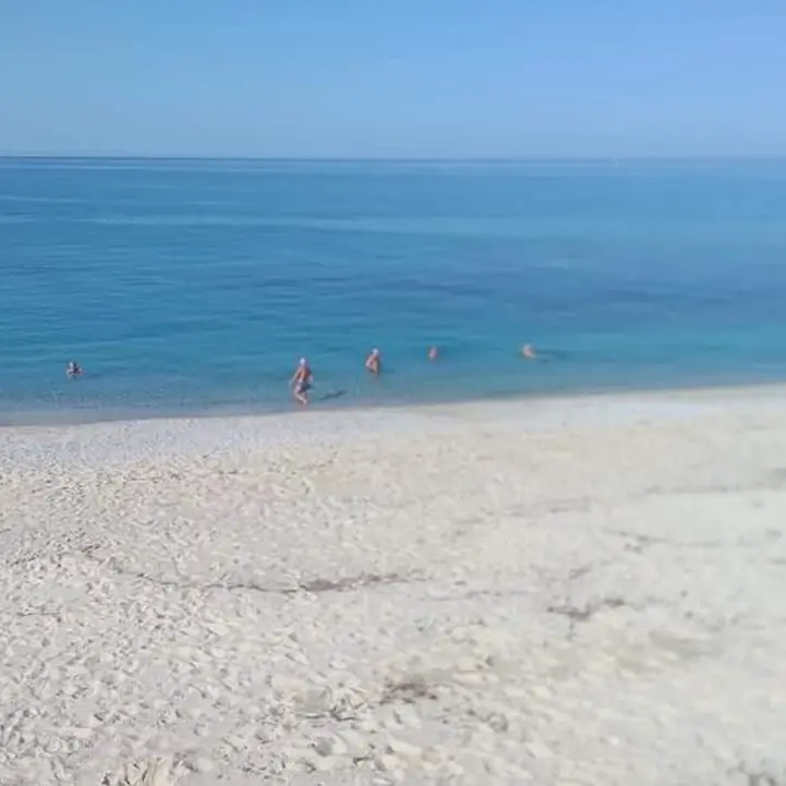 In Calabria assaggio di primavera: a Tropea tuffi, passeggiate e 24 gradi