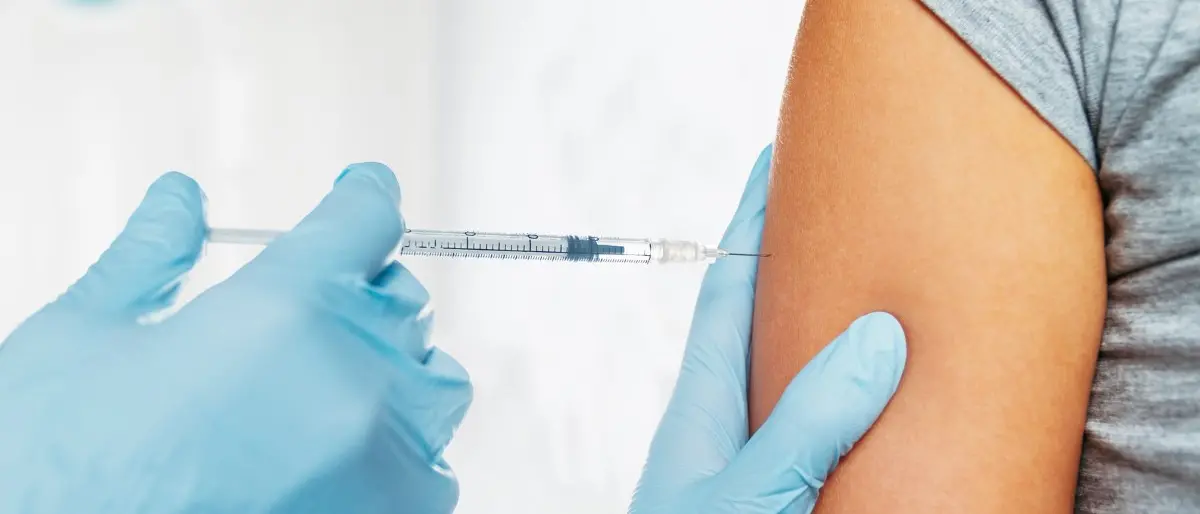 Covid, arrivate in Italia le prime dosi del vaccino AstraZeneca