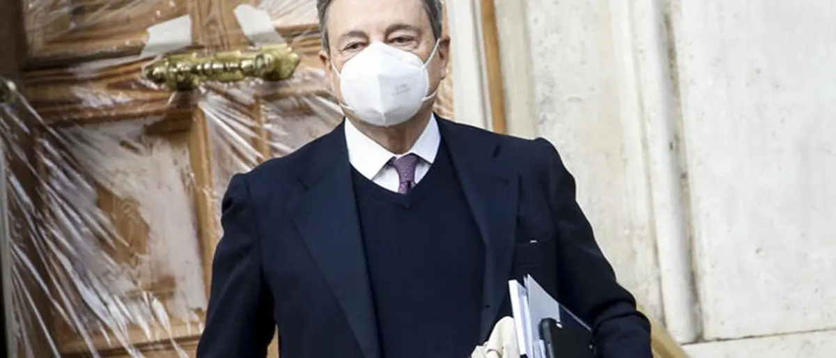 Scuola, troppi giorni persi: Draghi propone di rivedere il calendario