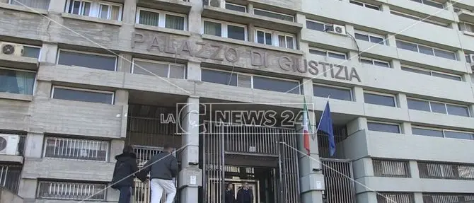 Cosenza, bancarotta fraudolenta: disposto il sequestro di sette società