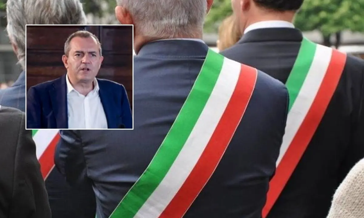 Regionali, de Magistris scrive ai sindaci calabresi: «Incontriamoci»