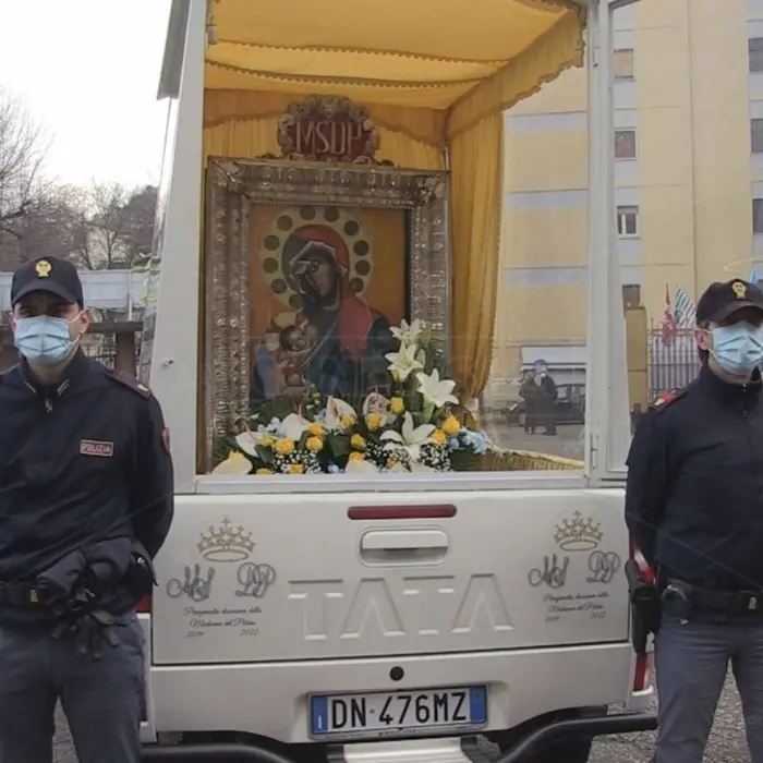 Cosenza, la Madonna del Pilerio all’Annunziata e nell’ospedale da campo: video