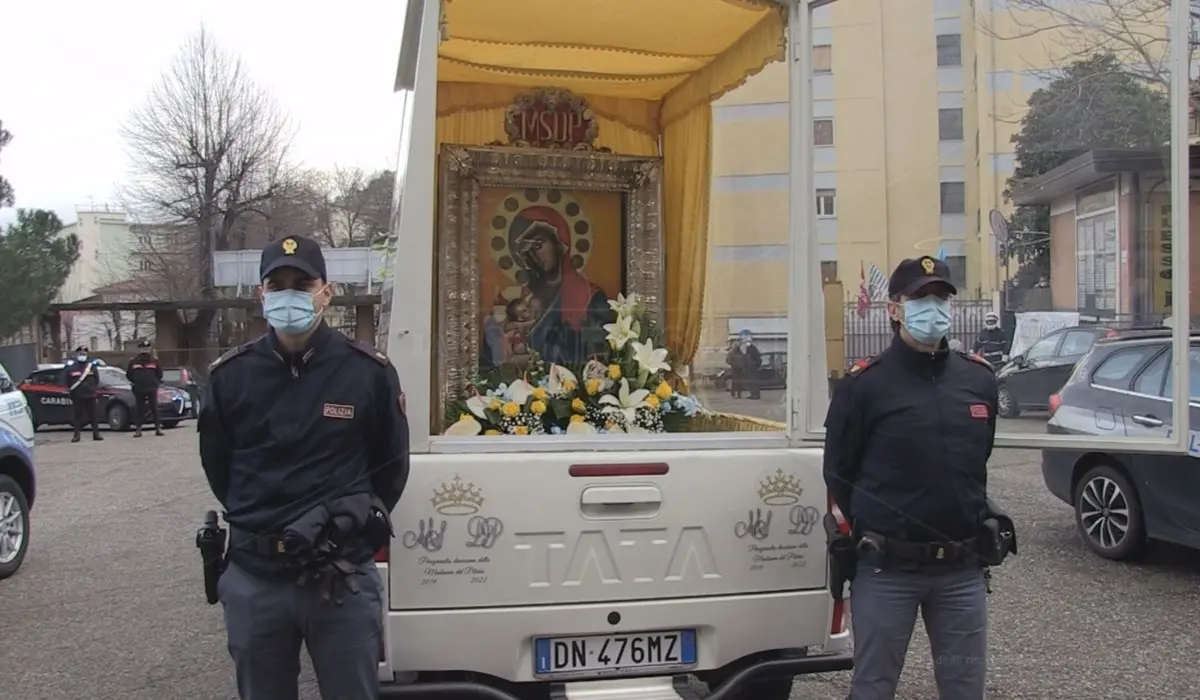 Cosenza, la Madonna del Pilerio all’Annunziata e nell’ospedale da campo: video