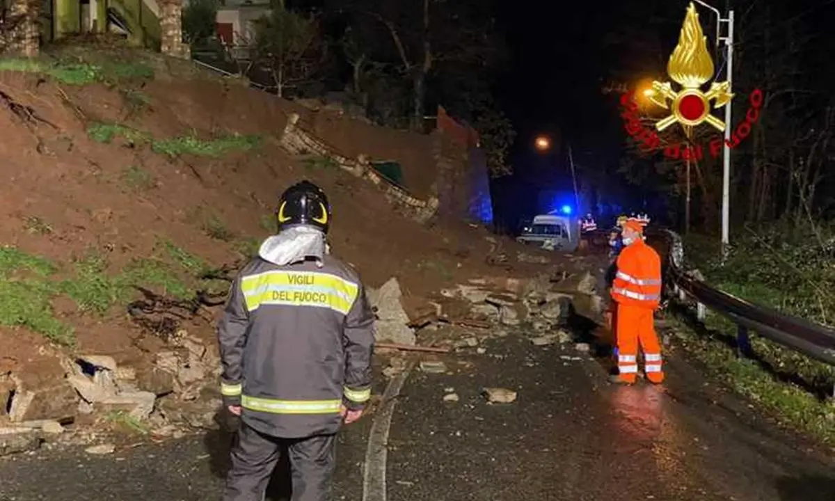 Maltempo nel Cosentino, statale 278 chiusa in più tratti per due frane