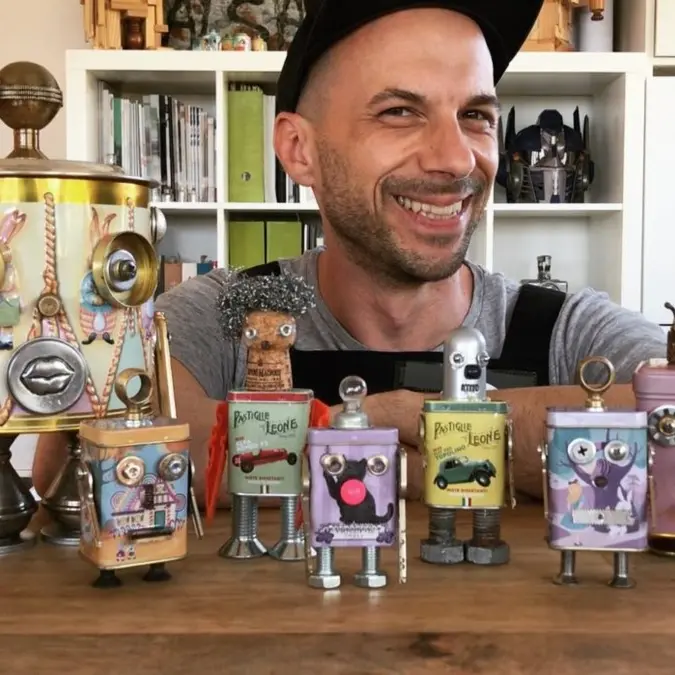Massimo Sirelli, l’artista calabrese che ha trasformato il dolore in forza creativa