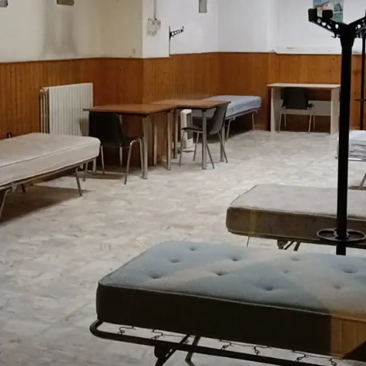 Maltempo, a Cosenza un dormitorio per offrire riparo dal gelo ai senzatetto