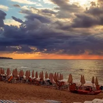 Spiagge, la norma regionale «privilegia i privati»: accolto il ricorso del Governo