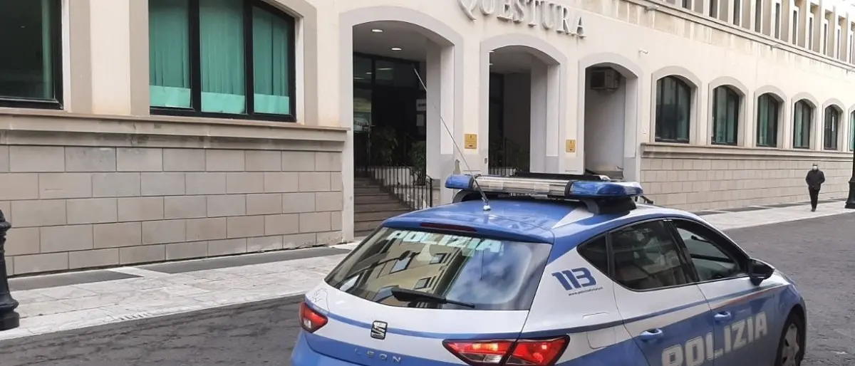 Reggio Calabria, tentata estorsione e minacce: arrestate 2 persone