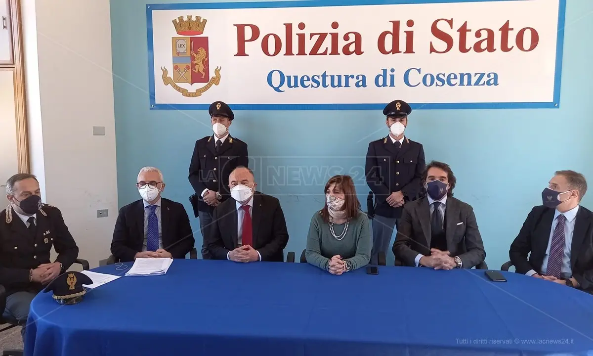 Arresti contro il clan Forastefano, Gratteri: «Avevano l'ossessione del controllo del territorio»