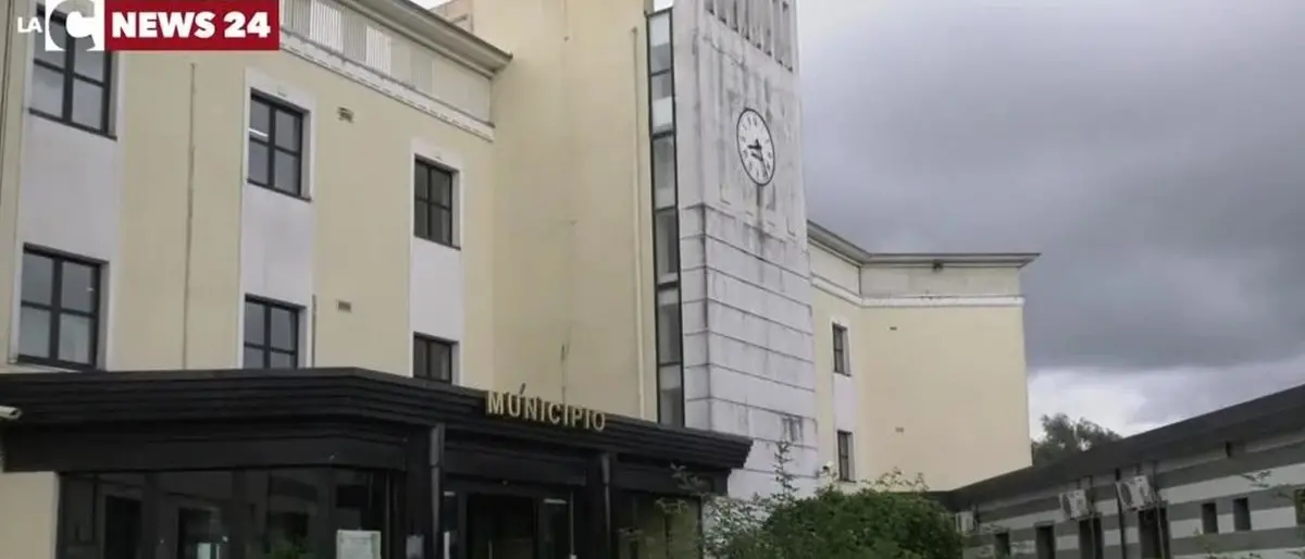 Comune di Rosarno: sospeso il consiglio, nominato commissario