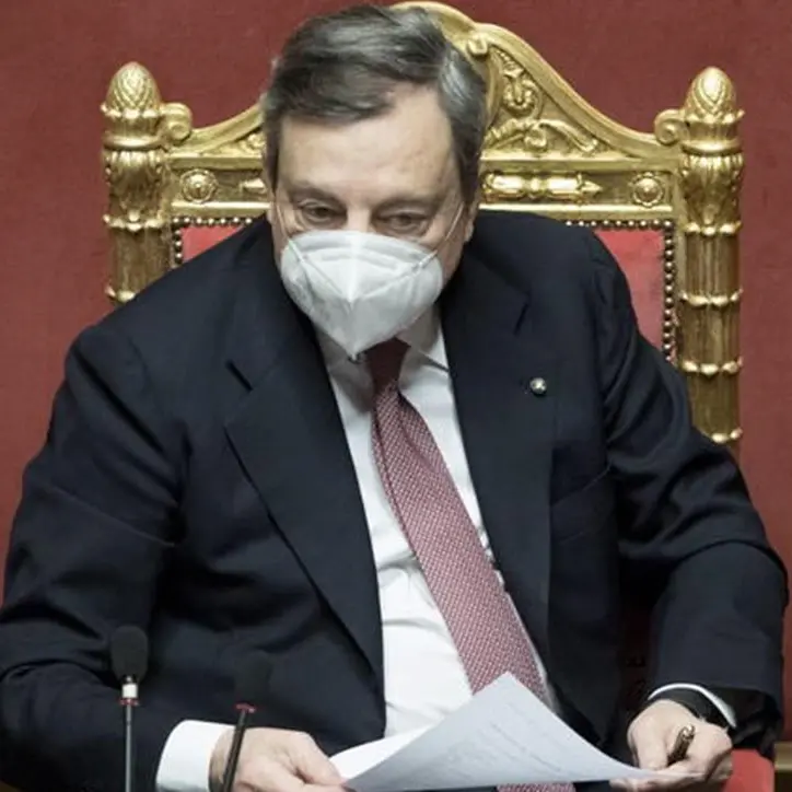 Draghi ottiene la fiducia alla Camera con 535 voti a favore. 16 no e 4 astenuti nel M5s