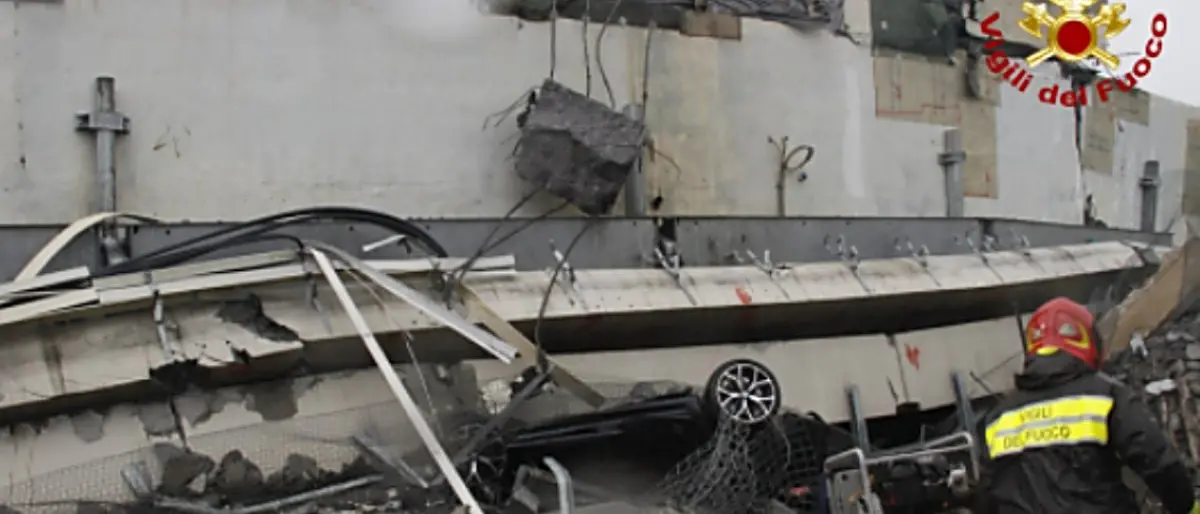 Crollo Ponte Morandi a Genova, solo «5 cavi su 464 erano integri»