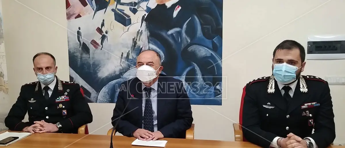 Arresti a Crotone, Gratteri: «Vendevano droga ad ogni ora, tutti venivano qui a rifornirsi»