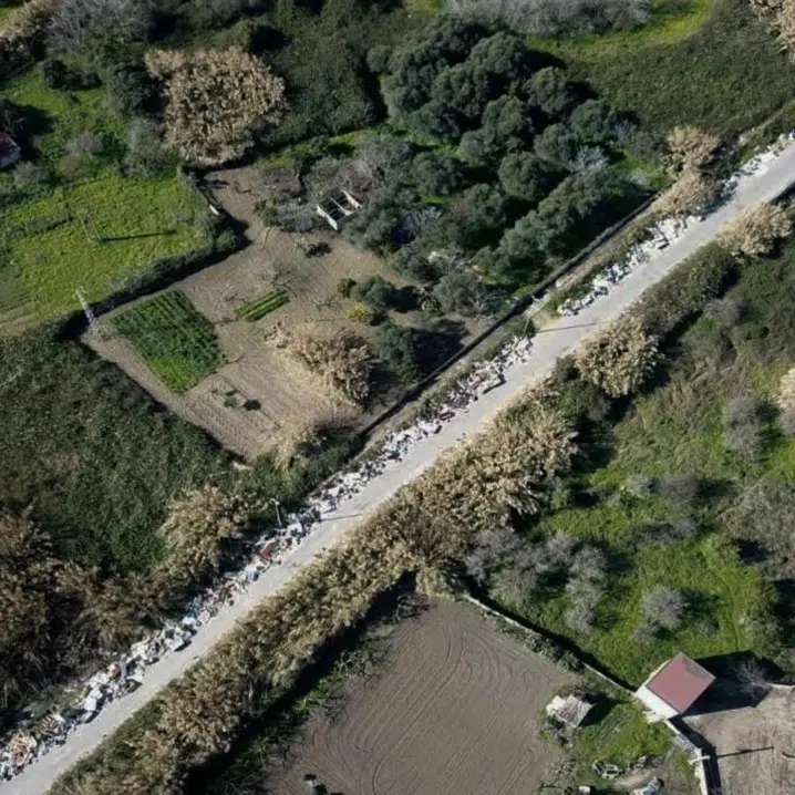 Gioia Tauro, sequestrate discariche abusive con ingombranti e rifiuti speciali