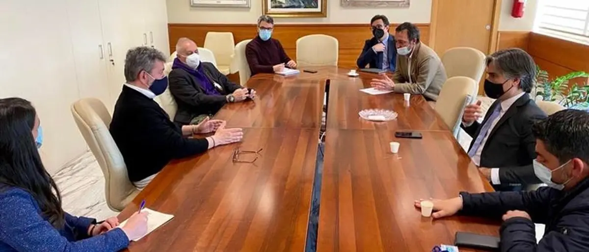 Caos rifiuti nel Reggino: «Da lunedì si inizia raccolta spazzatura in strada»