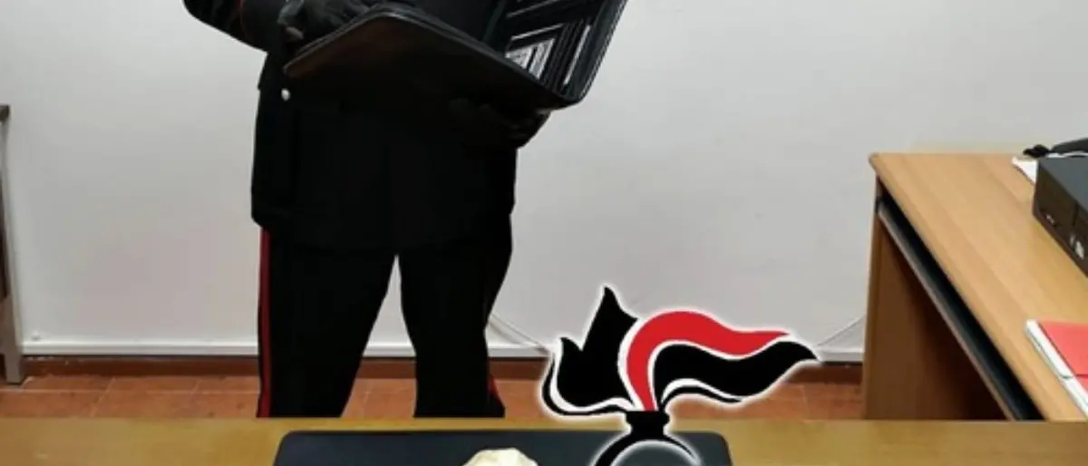 Catanzaro, beccati in auto con eroina: arrestati. La droga avrebbe fruttato 10mila euro