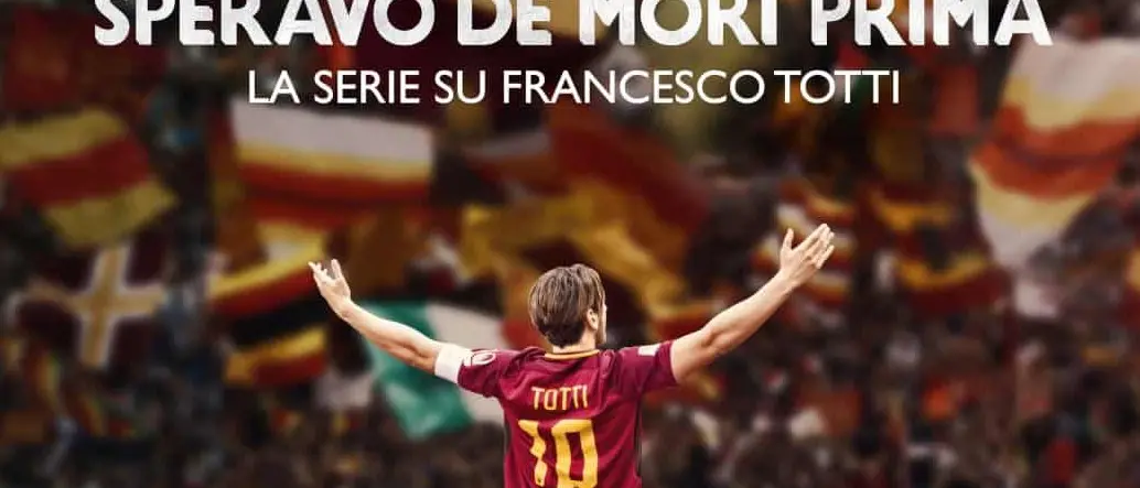 “Speravo de morì prima”, così Totti diventa un esperimento ai confini della realtà