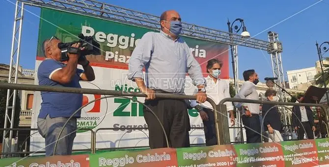 Zingaretti, dimissioni strategiche dal Pd: così costringe alla conta interna per isolare i nemici