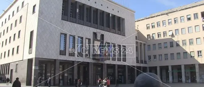 Cosenza, emergenza casa: i fondi non ci sono ma il Comune trova i soldi per Pianini