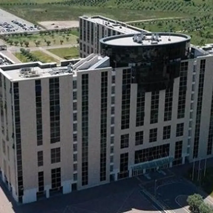 «In piena pandemia per il dg Bevere la priorità sono i mobili. La rettifica? Ancora incongruenze»