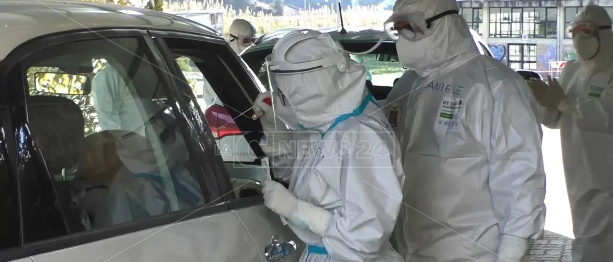 Coronavirus, casi in aumento: 51 contagi a Catanzaro e 24 a Vibo Valentia