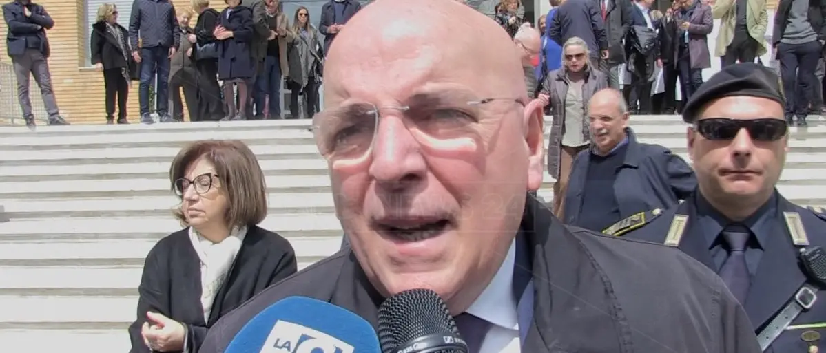 Pubblica amministrazione, Oliverio: «Necessarie assunzioni nei Comuni»