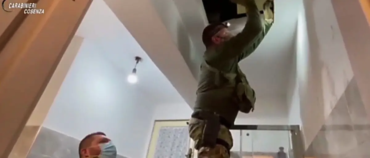 Inchiesta Katarion: tra i 44 indagati c'è anche ”Zorro”, figlio del boss Franco Muto