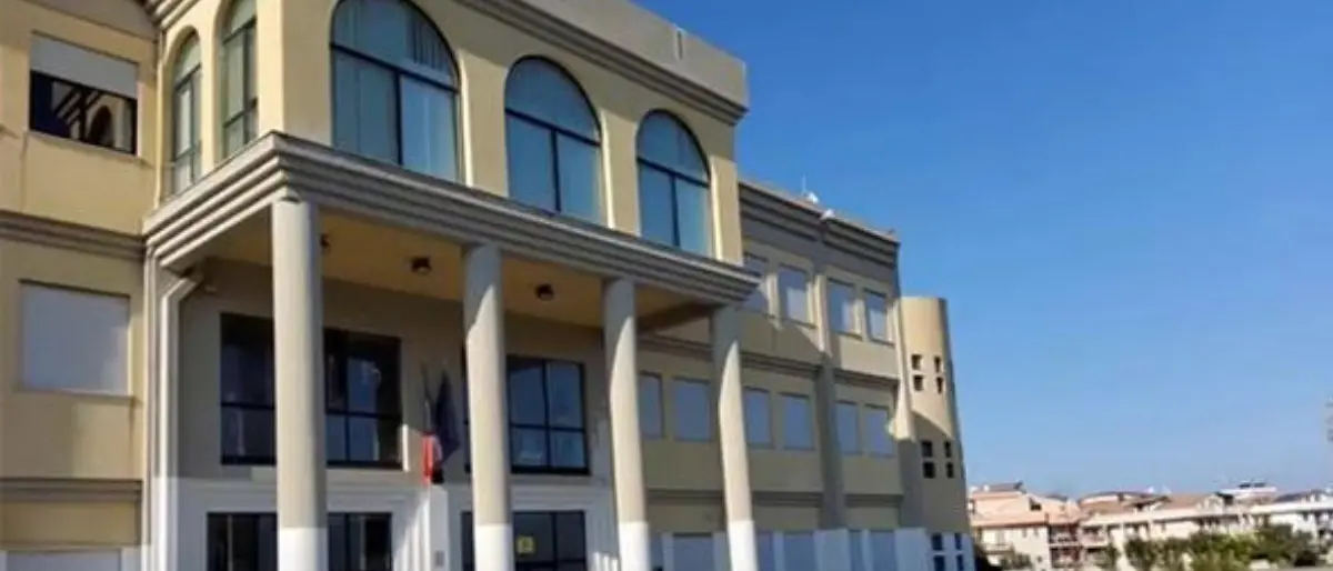 Corigliano-Rossano, protestano gli studenti del polo liceale: «Trattati come pedine allo sbaraglio»