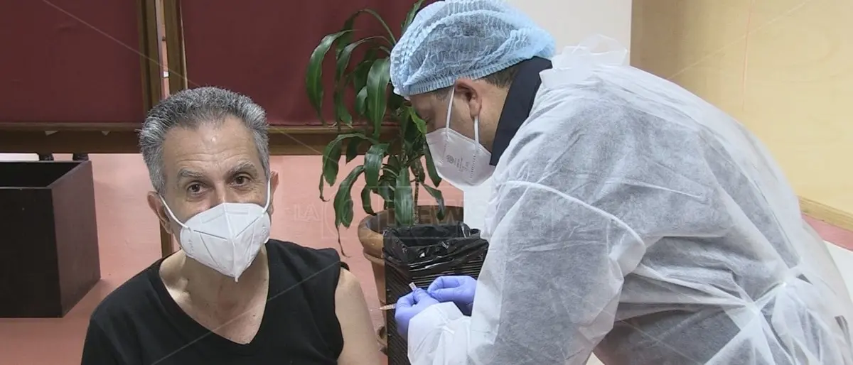 L'esempio del rettore, primo vaccinato all'Università della Calabria