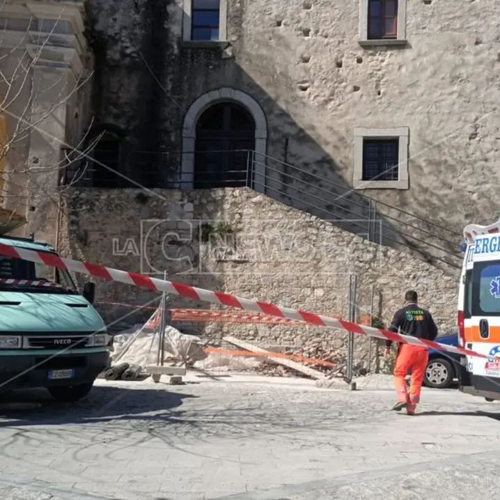 Incidente sul lavoro a Placanica, operaio muore colpito da una trave